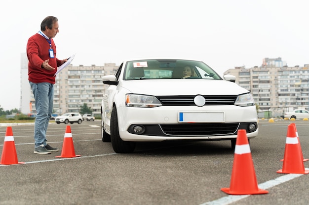 personne-passant-examen-du-permis-conduire-normal 3